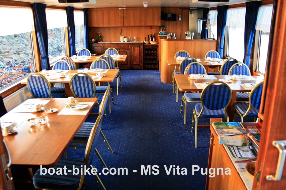 MS Vita Pugna - restaurant
